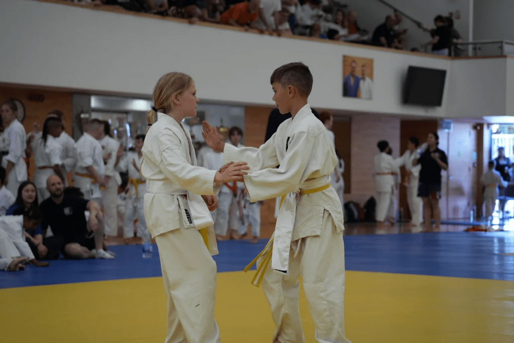 Junior competitors at the 2022 1st WSAF European Championships